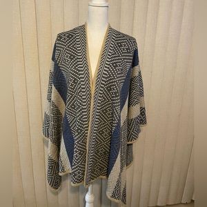 Francesca’s Patterned Poncho One Size